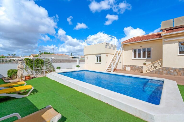 Q_Villa (2)